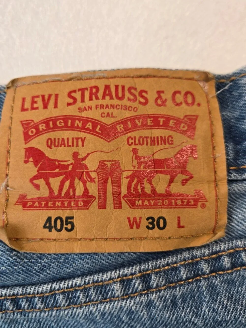 Levi's 405 Men's Denim Shorts W30 Light Wash Cotton 5 Pocket Zip  Mens 30 W (B5)